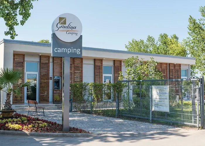 Gradina Campingplads 3*