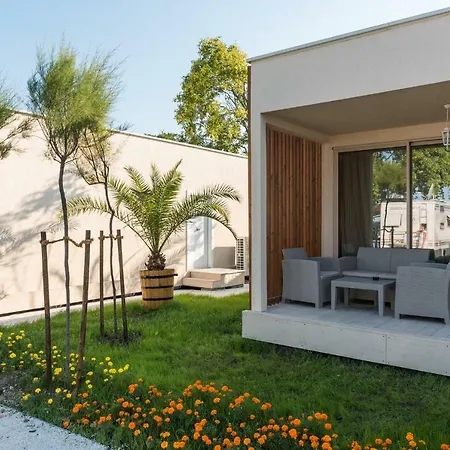 Gradina مكان تخييم