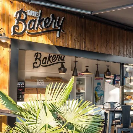 مكان تخييم Gradina سوزوبول