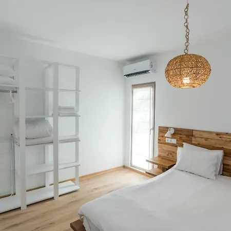 مكان تخييم Gradina سوزوبول